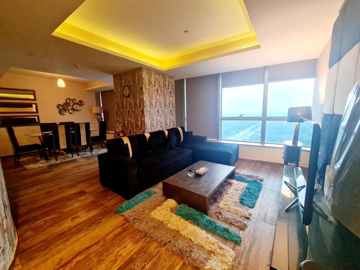 Royal Residencia Centaurus Apartamento Islamabad Exterior foto